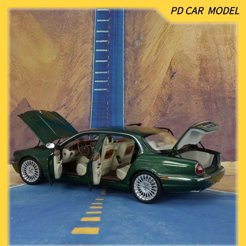 Практически реальная Коллекционная модель в масштабе 1:18 для подарка Jaguar XJ6 (X350)