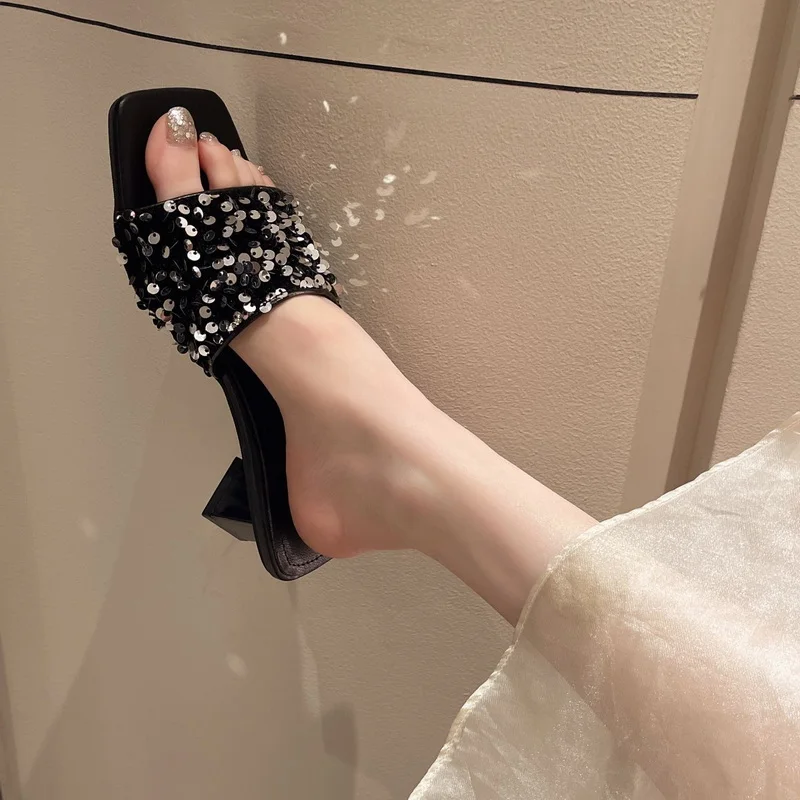 Новинка 2024 тапочки FHC на квадратном каблуке Сланцы высоком женские пляжные туфли