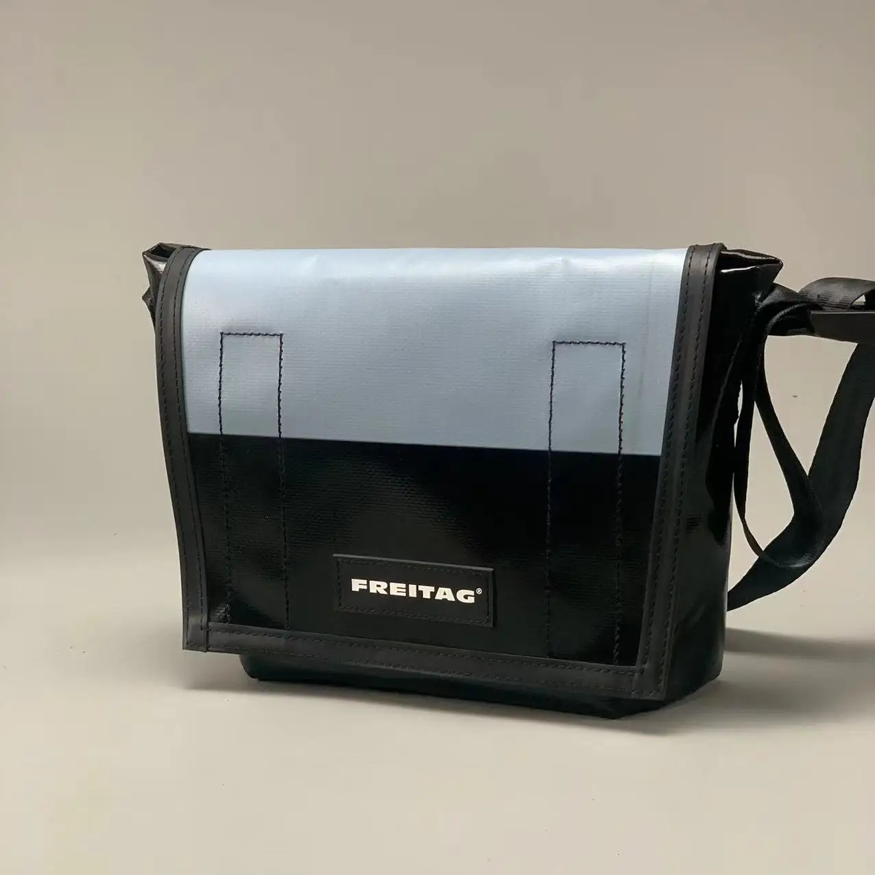 FREITAG F11 LASSIE Messenger Bag Backpack Switzerland Snvironmental Trend Bag Leisure Fashion Men And Women Outdoor Waterproof T