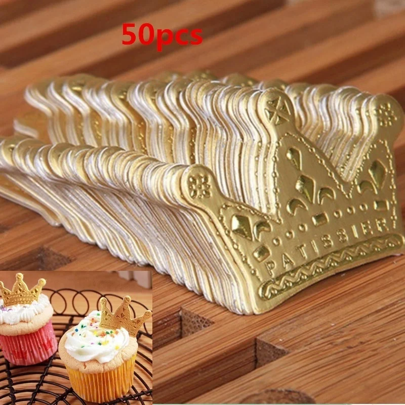 

50 Pcs gold crown cake jams (color: gold)