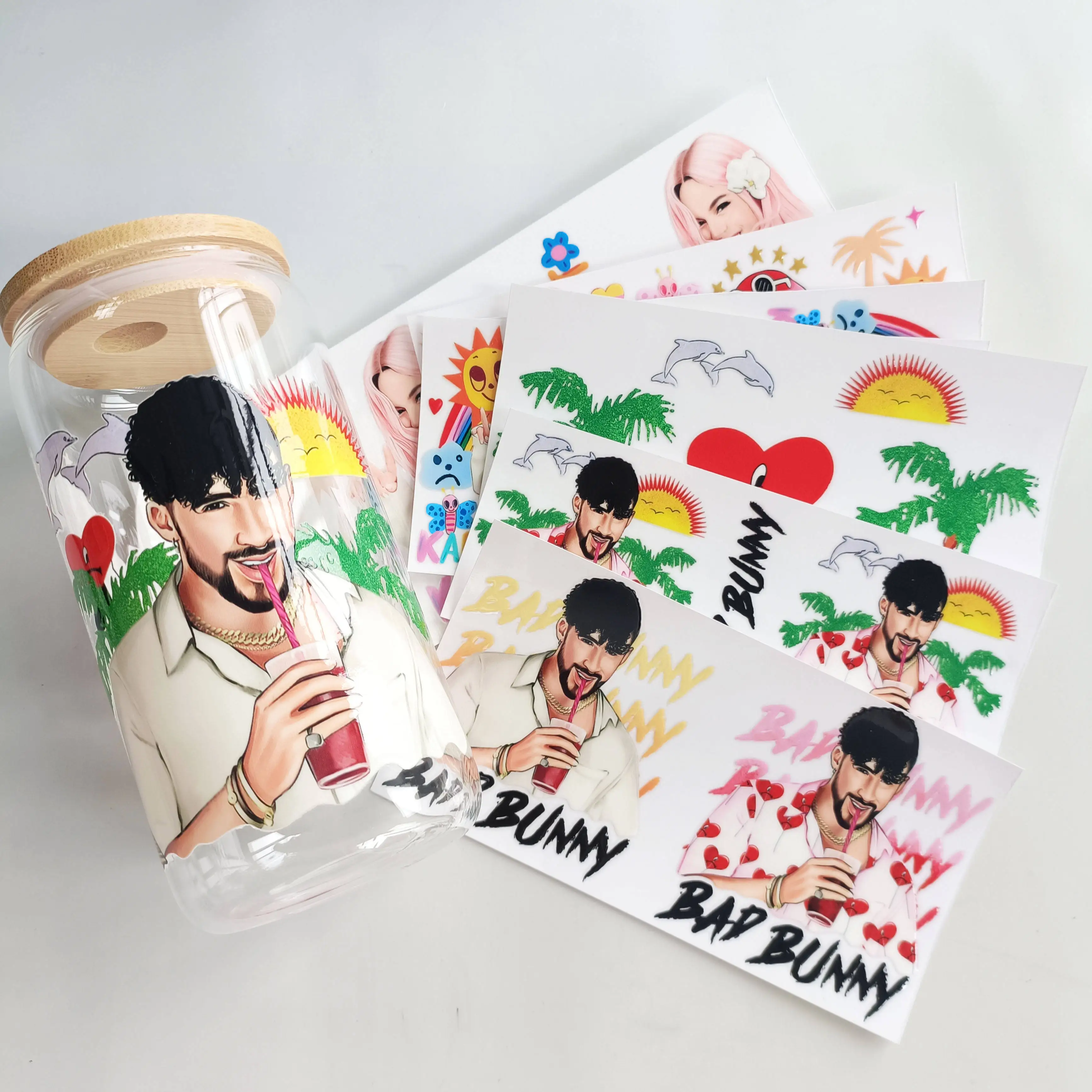 

3D переводная наклейка пользовательская печать логотипа УФ-этикетка Водонепроницаемая УФ DTF чашка переводная этикетка поставщик