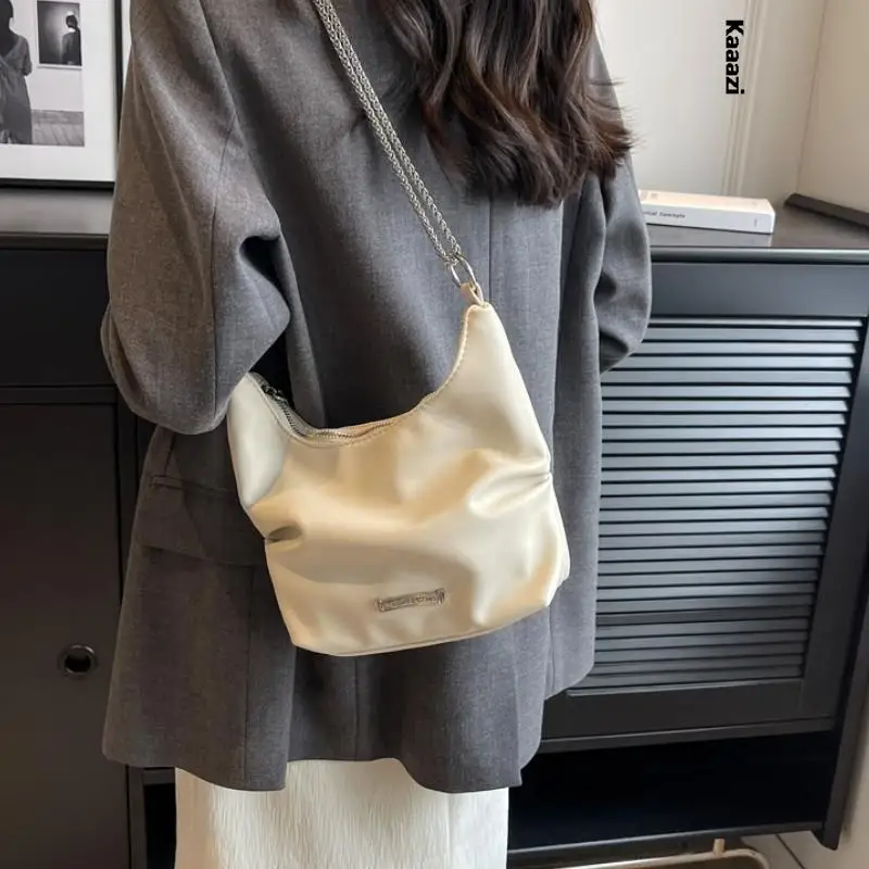 

Large Capacity Ladies For Work Chain Shoulder Bag Luxury Designer Crossbody Bag 2023 Solid Color Leather Handbag Stylish Simple