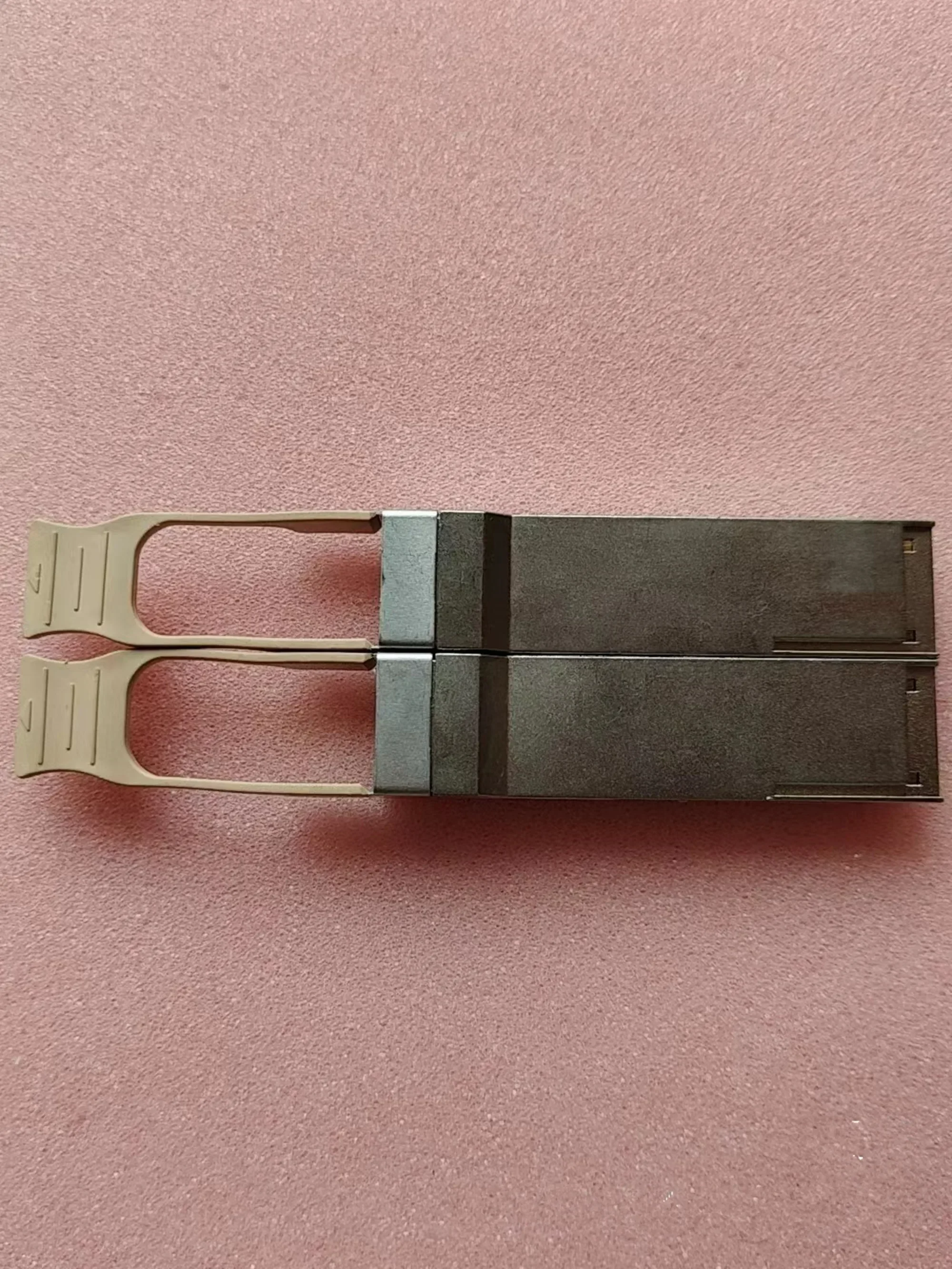 Оптический трансивер Qsfp 40gb Zte 300M 033030600012 MM-300M-850-40G-C MPO 40G QSFP (art.: 3920dcb7ed985) - 3920dcb7ed985