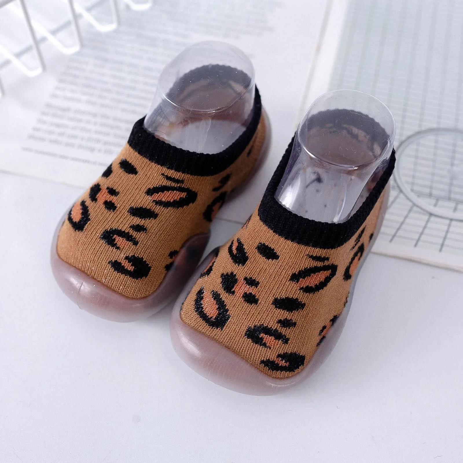 

Size 9 Toddler Boy Shoes Spring And Summer Children Toddler Shoes Mesh Cute Leopard Print Soft Sole Infant Floor Crib Shoe Boy