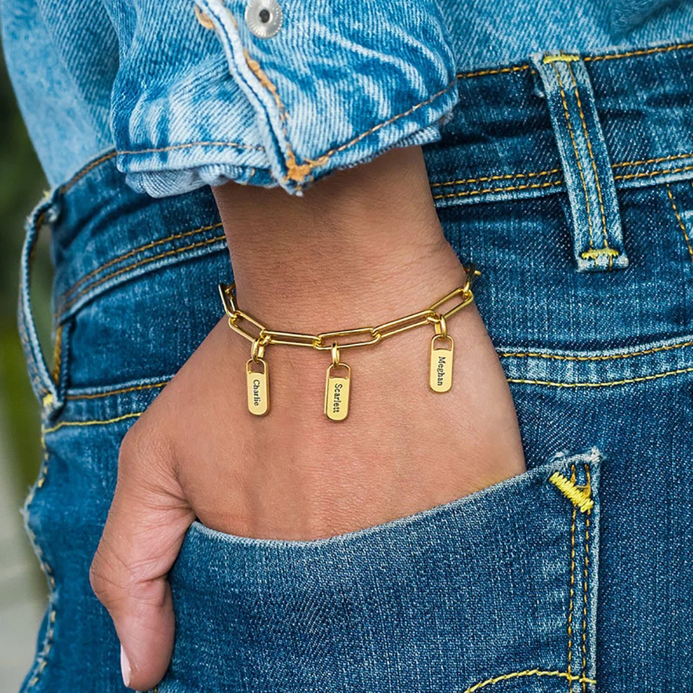 

Custom Bracelets for Women Personalized Sculpture Name Chain Charm Pendants Nameplate Fashion Couple Bracelet Pulseiras Feminina
