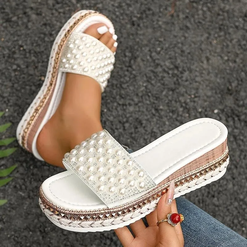 Фото Glanzende Kristallen Parel Тапочки на платформе Damesmode Klinknagel Decor Sleehak Sandalen Vrouw Zomer 2025л №1