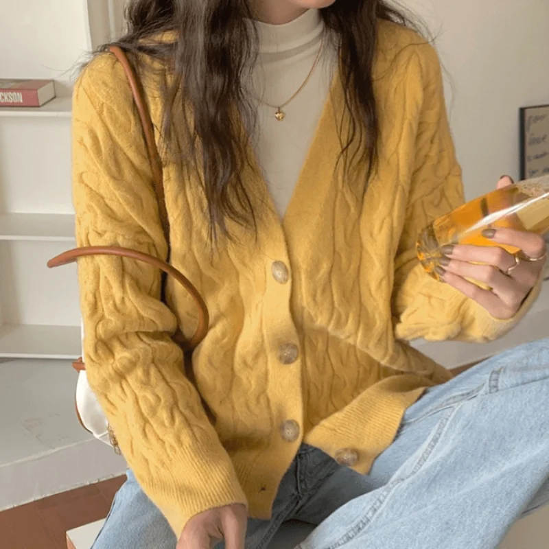

2021 Autumn New Top Korean Thickened V-neck Loose Coat Lazy Wind Wearing Knitted Cardigan