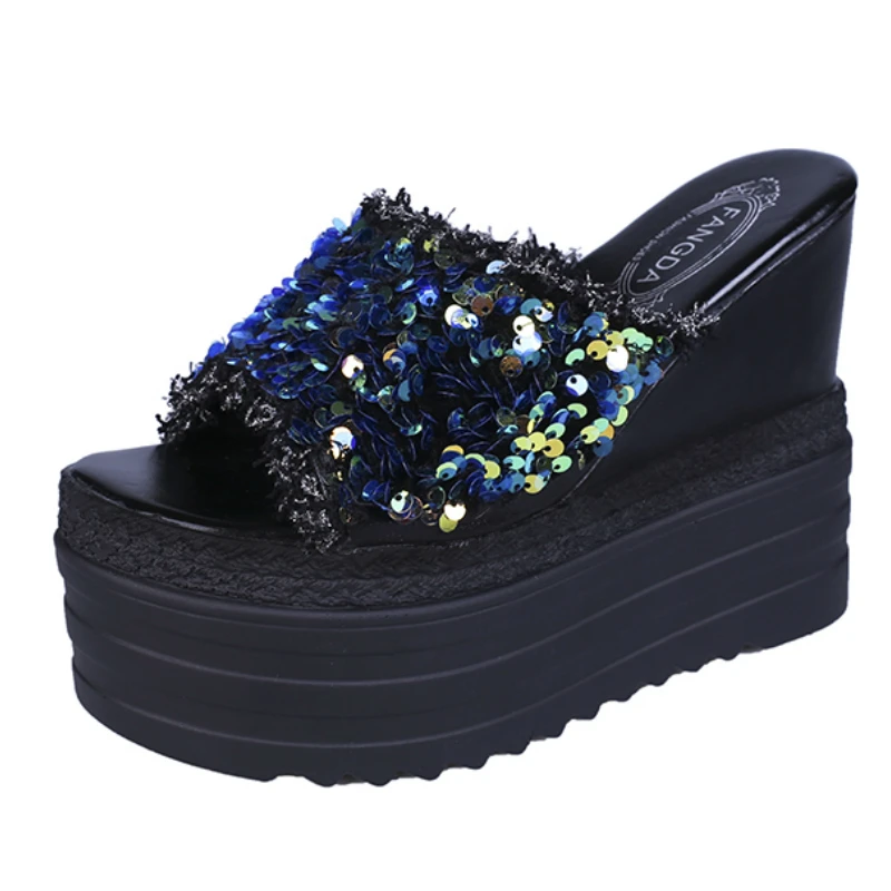 Summer 2020 Peep Toe Sequins Fringe Hem Wedge Heeled Slippers Bling Platform Slides Fashion Casual Outdoor Sandals Ladies Shoes