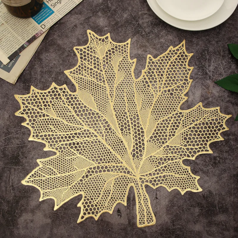 

41x44cm Maple Leaf Shape Hollow Out PVC Placemat Kitchen Heat Insulation Table Mat Valentine's Day Gift Wedding Party Decor