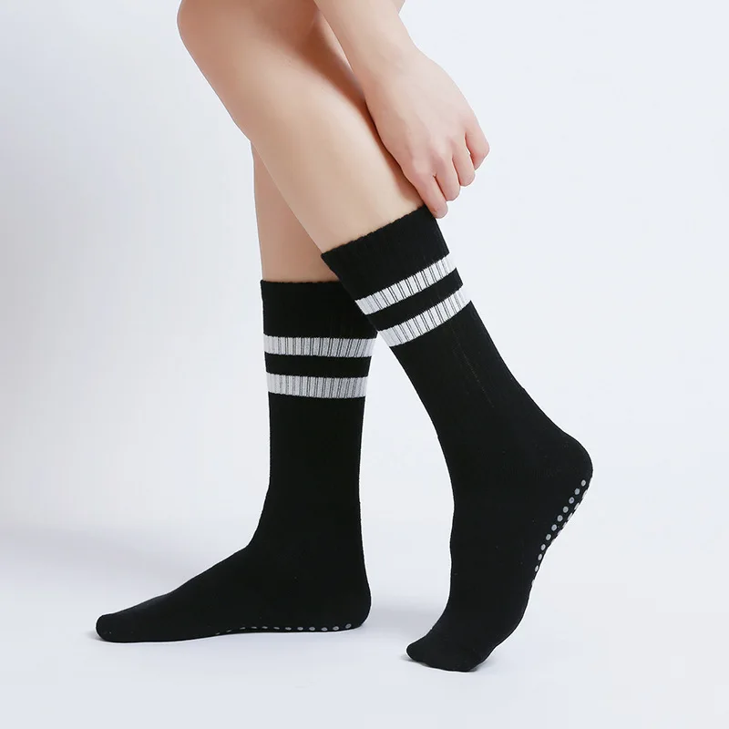 Spring and Autumn Cotton Medium Socks Women's Multi-color Non-slip Sports High Socks Yoga Socks