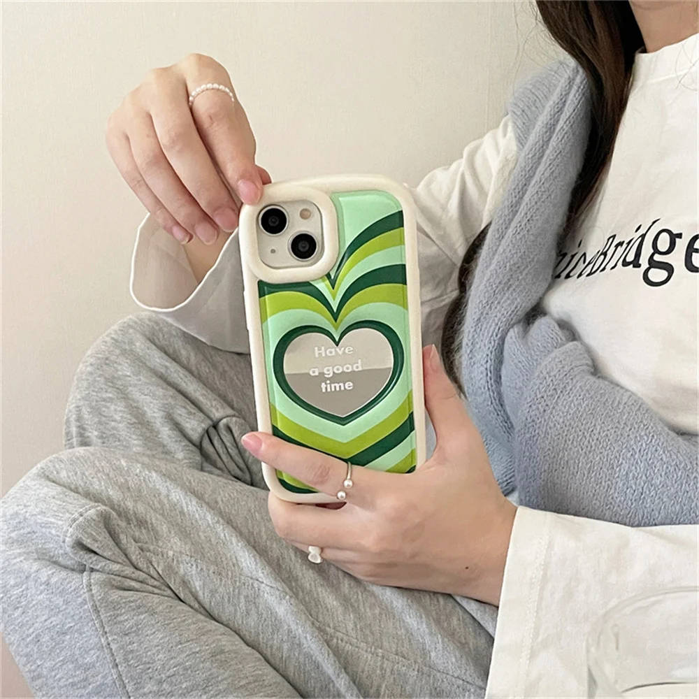 

Love Mirror Protective Case is applicable to Apple 14ProMax iPhone13 13/12/11 Airbag Fall proof Case