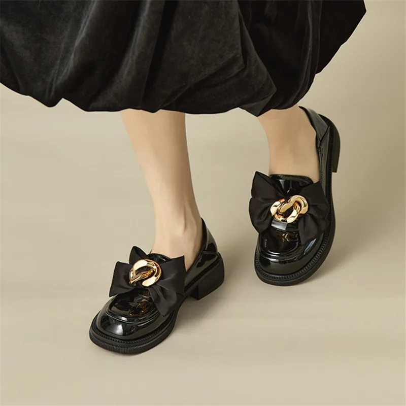 

Luxury Lolita Metal Decor British Style Genuine Leather Toe High Heels Fashion Slip On Convenient Women Pumps