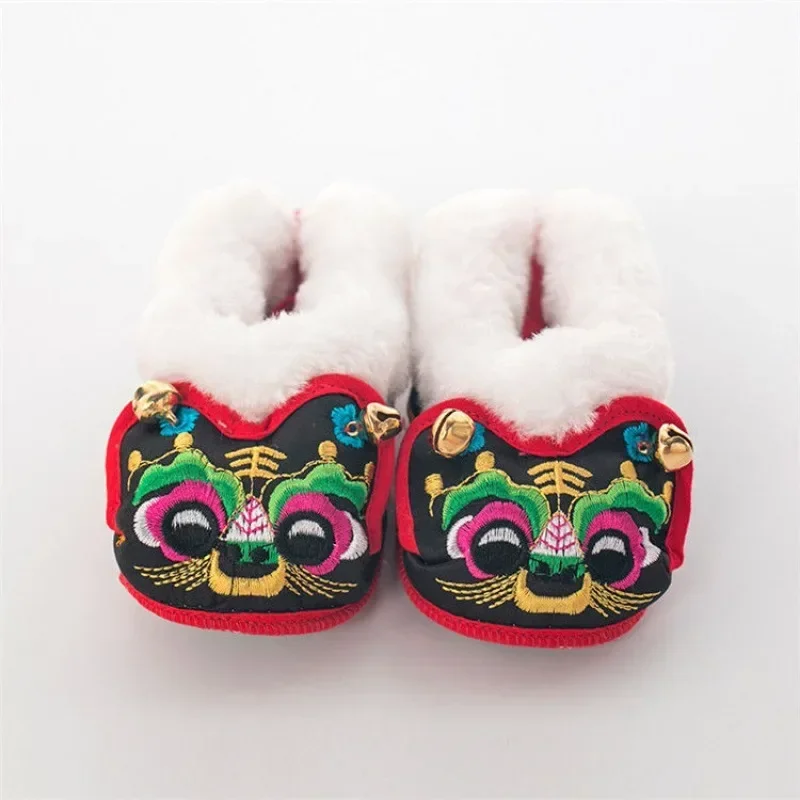 Китайская народная хлопковая красная ручная работа с вышивкой тигра