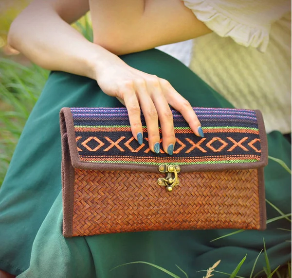 

Thailand pure handmade clutches bag Bamboo Rattan Weave woman handbags Fashion vintage Brass lock buckle envelope bags