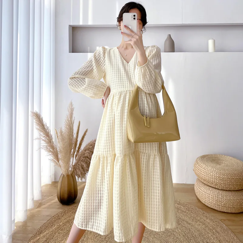 

Fashion Maternity V-neck Dress 2022 Spring New Sweet Maternity Long Dress