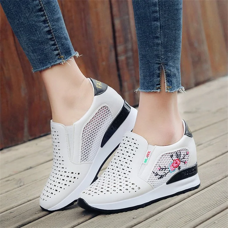 

Women Wedge Sneaker Loafers Fashion Hollow Out Women Shoes High Heel Wedges Shoes for Women Leather White Running Shoes Flower