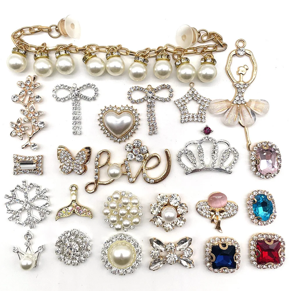 

Brand Shoes Charms Designer Croc Charm Bling Rhinestone Girl Gift Glow Clog Decoration Metal Love Butterfly Shoe Accessories