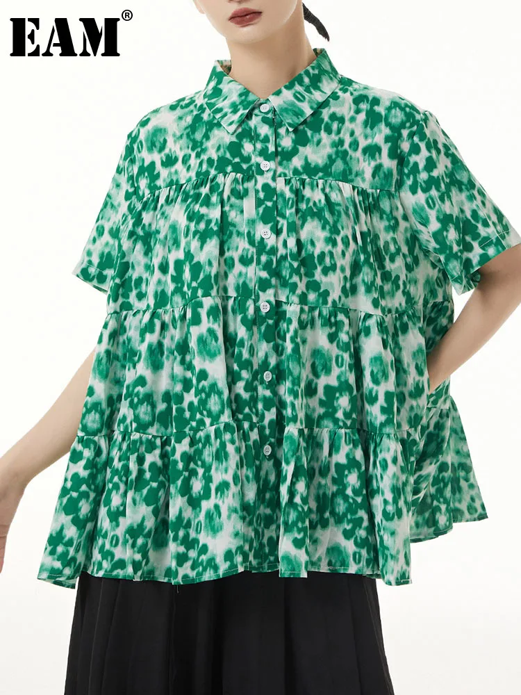 

[EAM] Women Green Print Pleated Big Size Blouse New Lapel Short Sleeve Loose Fit Shirt Fashion Tide Spring Summer 2023 1DF9587