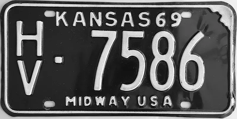 

1969 Kansas Metal License Plate Car License Plate Rusty Retro License Plate Garage Auto Club Bar Tin Sign Metal Plaque Wall