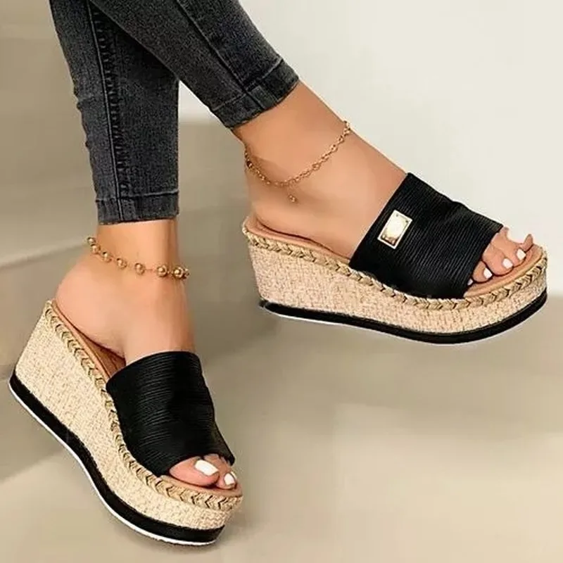 

latform Wedges Slippers Women Sandals 2022 New Female Shoes Fashion Heeled Shoes Casual Summer Slides Slippers Women