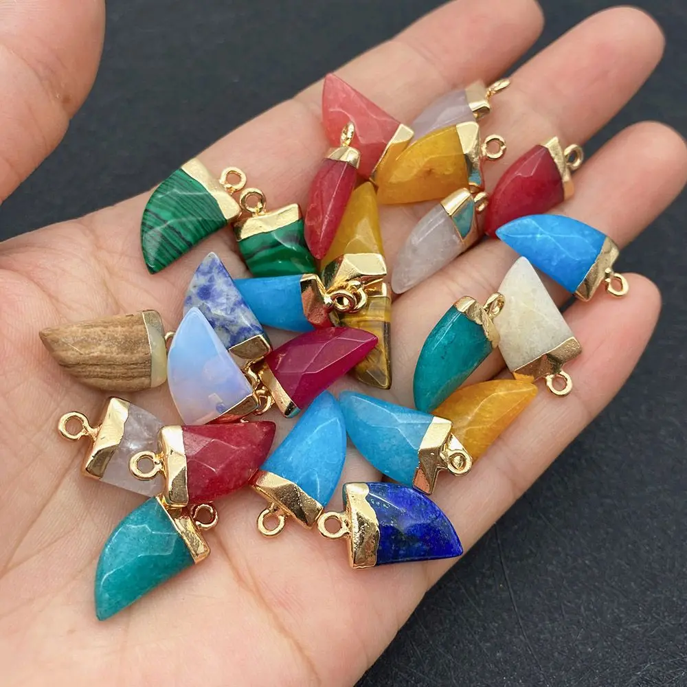 Изысканный кулон из натурального камня с расклешенным кристаллом 10x20 мм