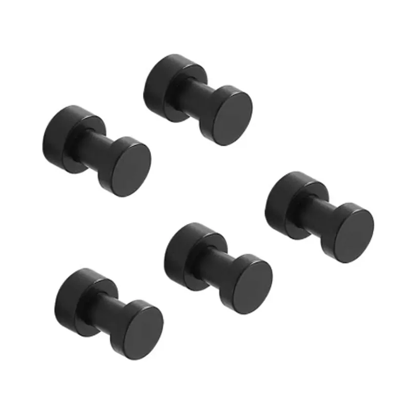 

Настенный крючок из меди