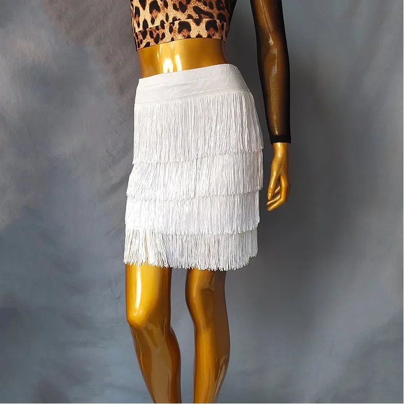 Рисунок 5 - Юбка с бахромой для латиноамериканских танцев