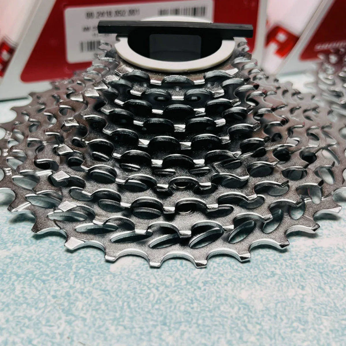 Фото Кассета SRAM PG-1130 на 11 скоростей |   Выберите 11-28T, 11-32T, 11-36T, 11-42T |   PowerGlide II |   Совместимость 1x/2x |   Безвтулочный редуктор Non-XD №4
