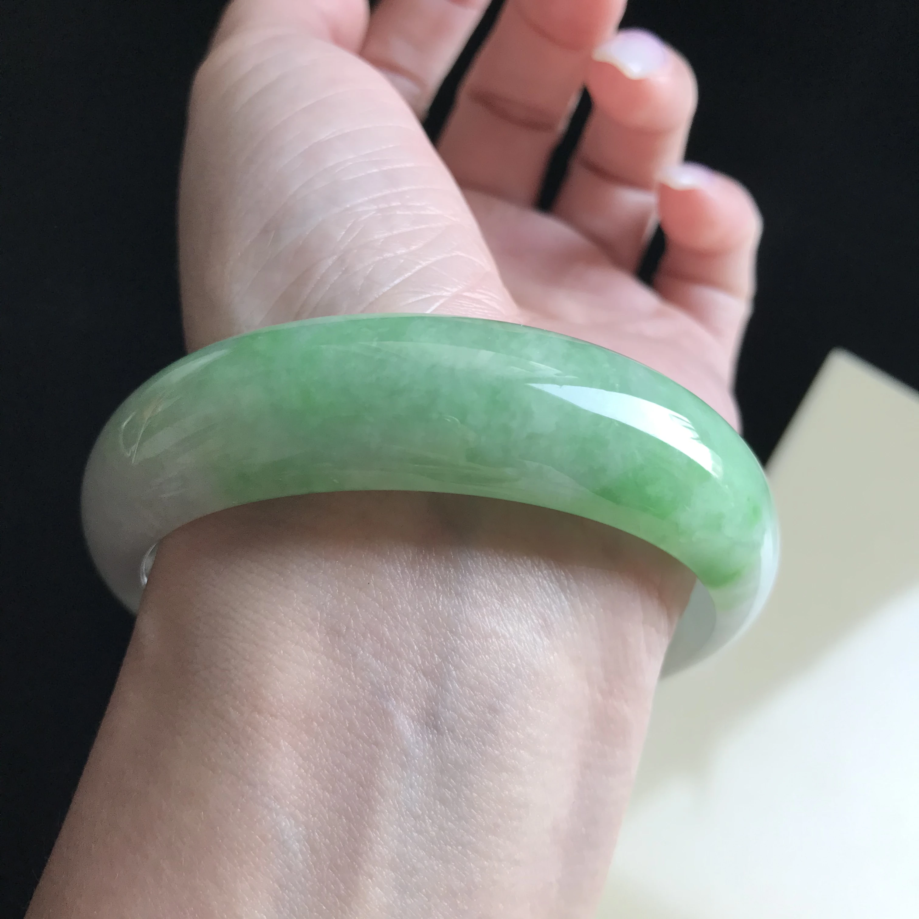 

Burma 100%Genuine High-end Jadeite Bracelet Jewelry Jade Bangles For Women 59mm (With Certificate)