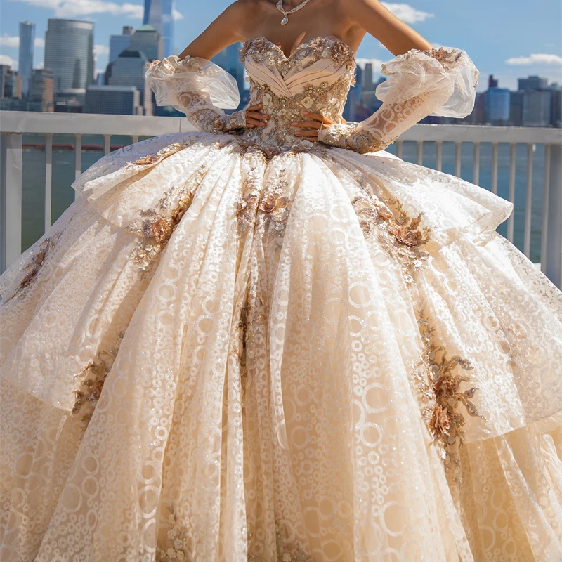 Женское платье цвета шампанского с открытыми плечами элегантное принцессы