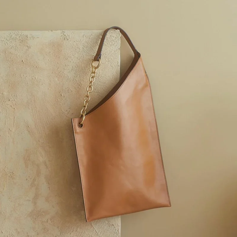 

Handbags For Women Luxury Designer Slim Shoulder Bag And Purse 2023 New In PU Material Vintage Medium Chain Underarm Bags