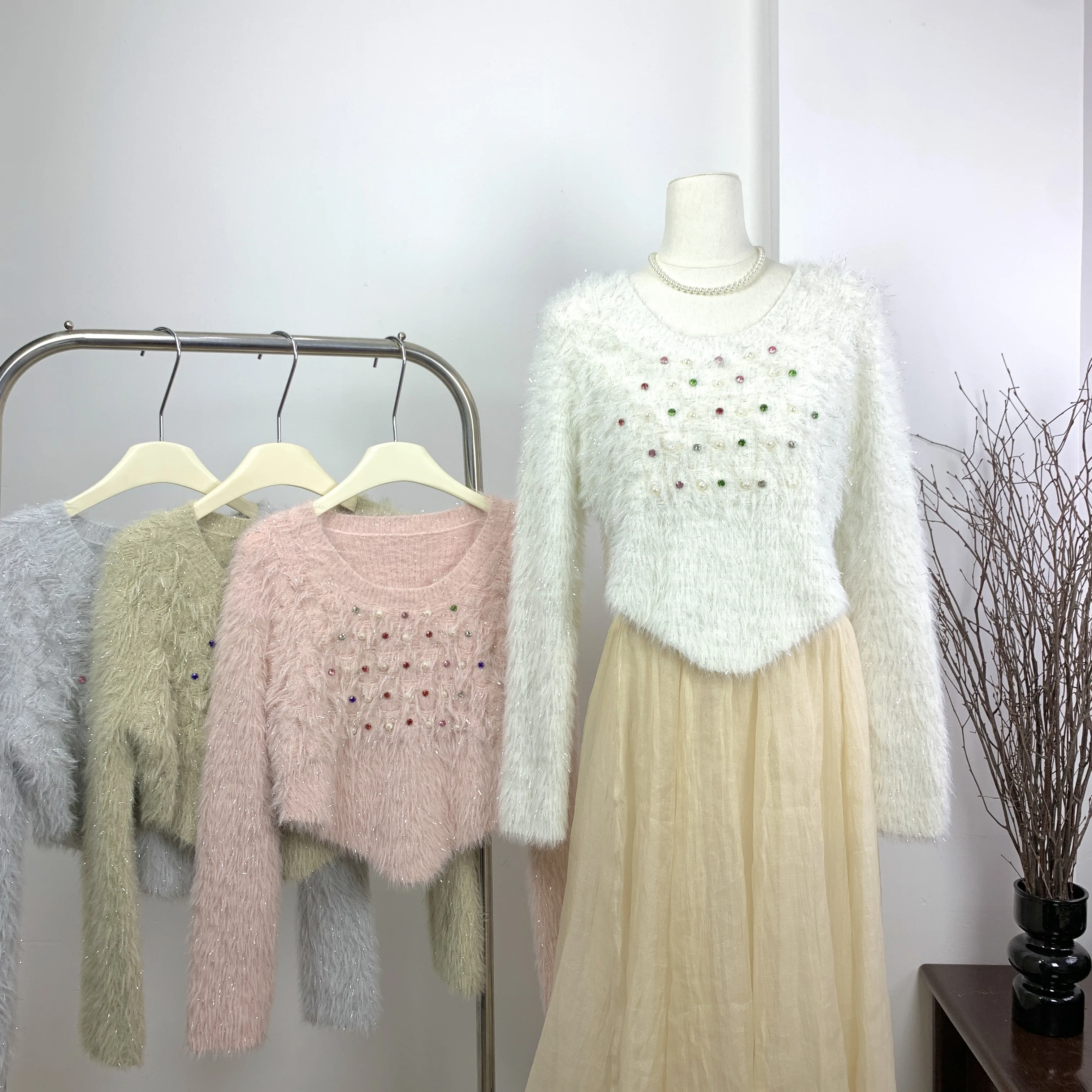 Женский свободный короткий свитер с длинным рукавом милый пушистый из