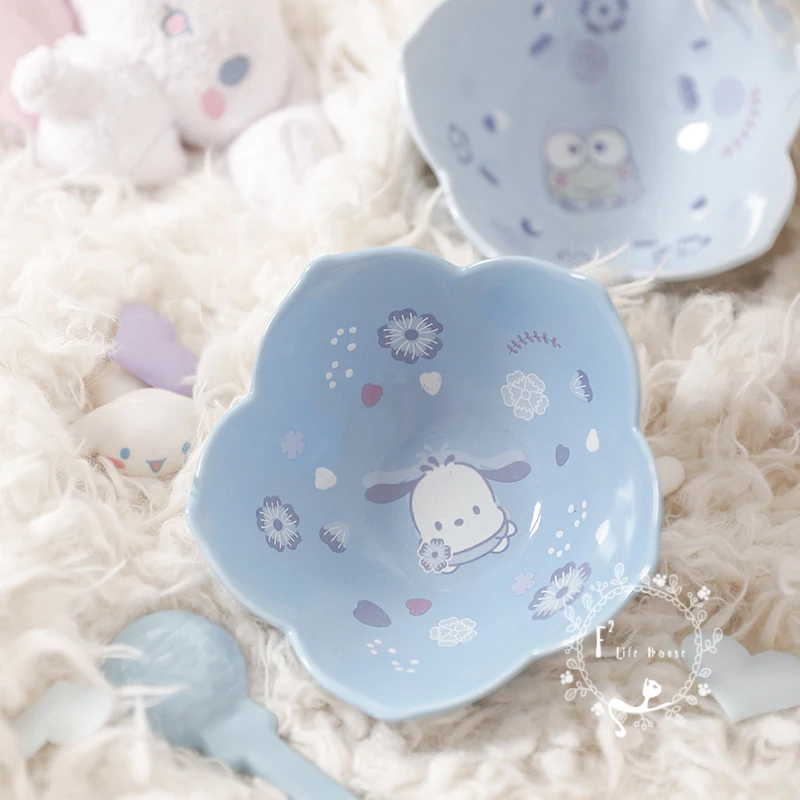 

Японская керамическая кружевная чаша Sanrio в виде мультяшных героев