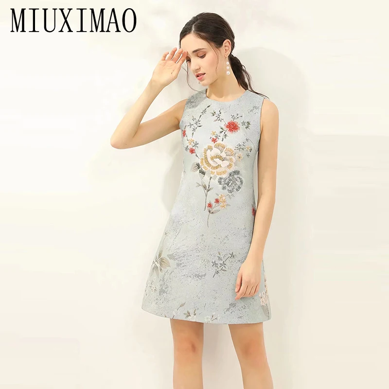 Фото MIUXIMAO Роскошное жаккардовое летнее платье с цветочным узором и листьями, мини-платье А-силуэта с бриллиантами, элегантное модное платье для вечеринок, женское платье Vestido №1