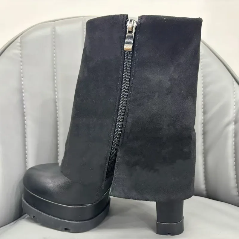 Новые черные модные ботинки на средней подошве с заклепками и стразами