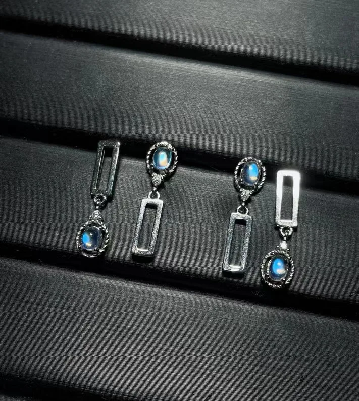 

2023 New Hot Selling S925 Sterling Silver Natural Indian Moonlight Stone Charm Geometric Earrings Without Optimized Main Stone