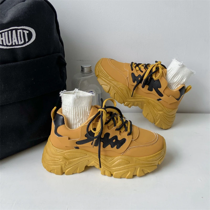 

2023 Women's White Casual Woman Vulcanize Sneakers Breathable Sport Walking Running Spring Platform Flats Shoes
