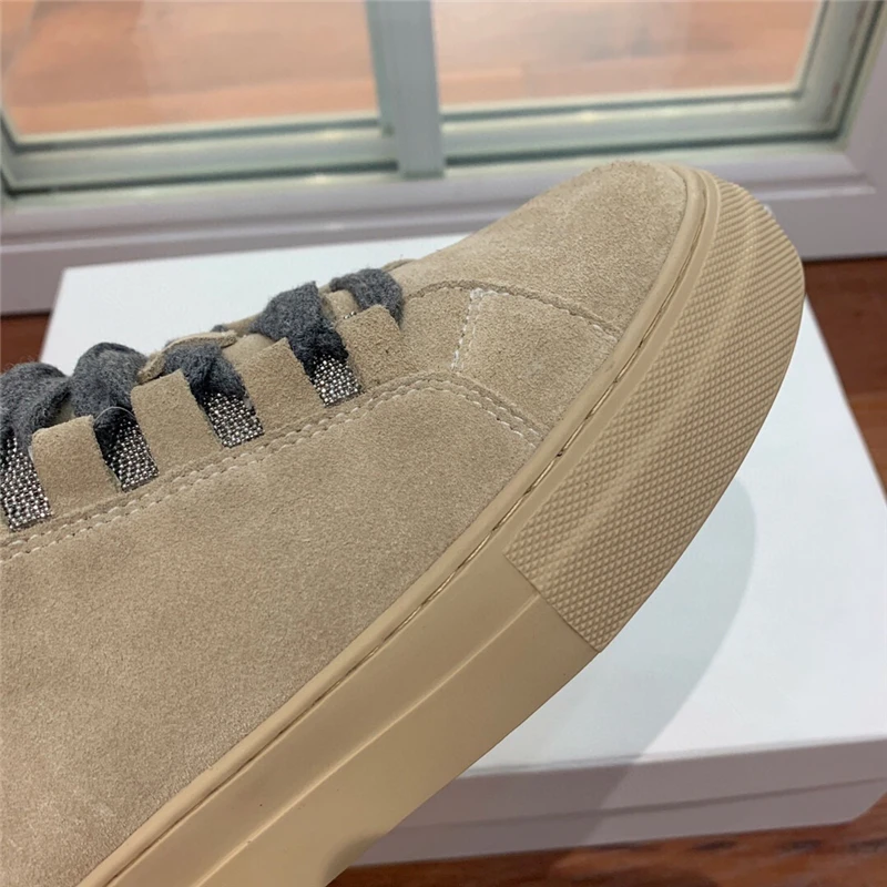 Autumn and winter new thick soled wool casual shoes Women's leather lace up warm fashionable board shoes Flat sports shoes flats