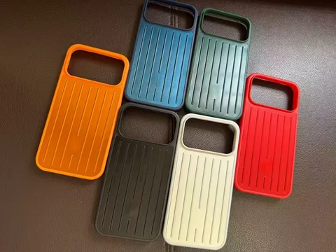 Подходит для iPhone 17, 16, 15 Pro/или Max, алюминиевый амортизирующий бампер, деловой чехол для телефона с гофрированными полосками