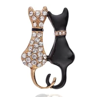 autumn and winter new diamond inlaid black and white cat brooch cute cartoon animal brooch pin buckle
