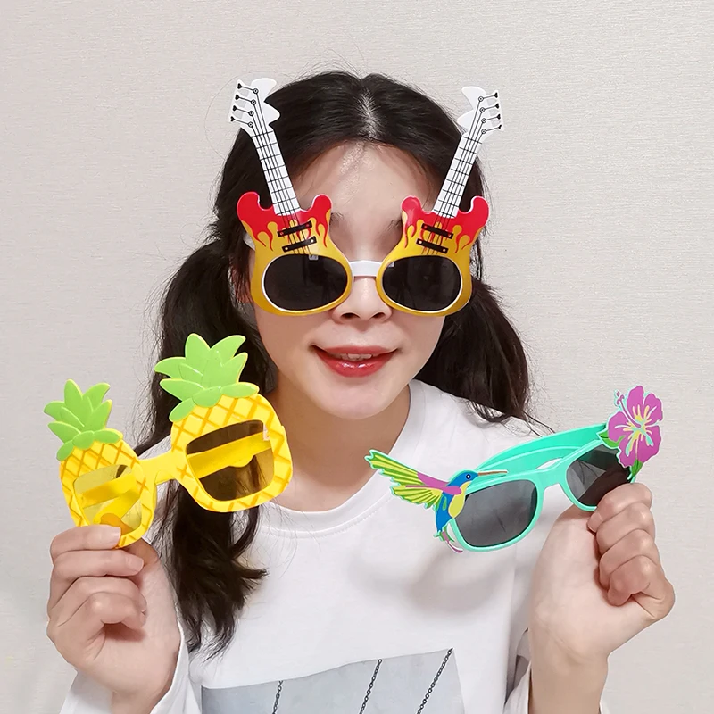 

Novelty Pineapple Flamingo Funny Glasses Sunglasses Accessories Hawaiian Beach Party Tropical Summer Wedding Birthday Eyewear