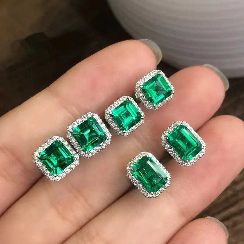 

High Quality Jewelry, Gorgeous Green Cubic Zirconia Stud Earrings for Women Noble Wedding Party Nice Birthday Christmas Gift