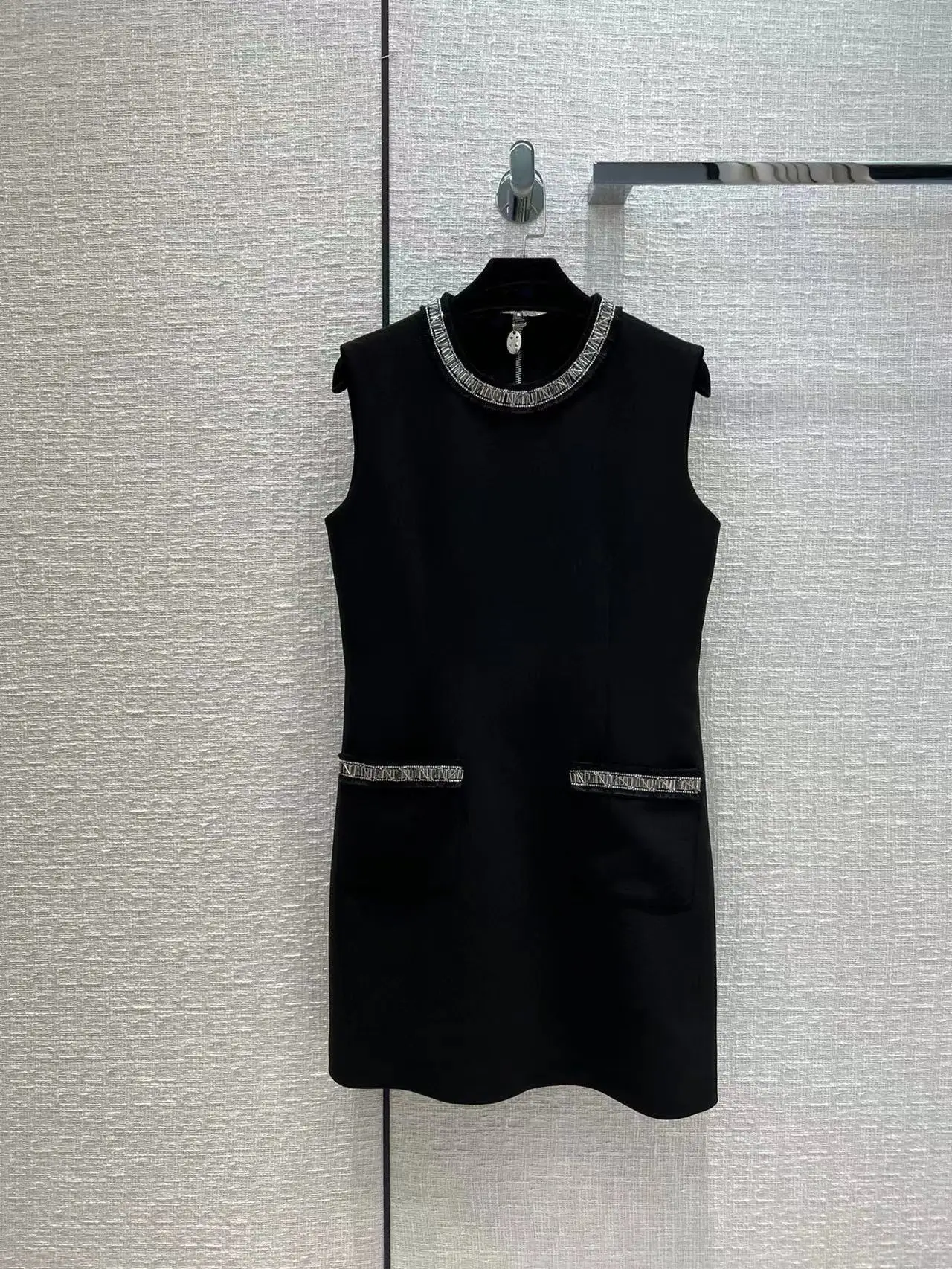 Fyion Fashion Luxury Dress 2022 Summer Spring New Design Women Runway Solid Black High Quality Beading Sleeveless Mini Dress