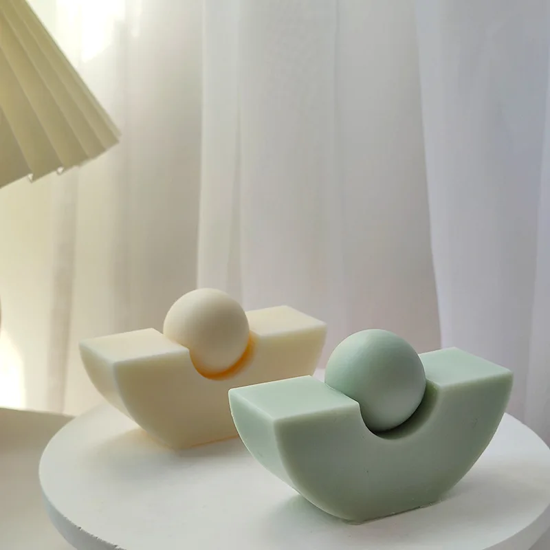 

Geometric Boat Shape Silicone Candle Mold Ferry Ball Moon Gypsum Resin Aromatherapy Ice Cube Baking Mould Home Art Ornaments