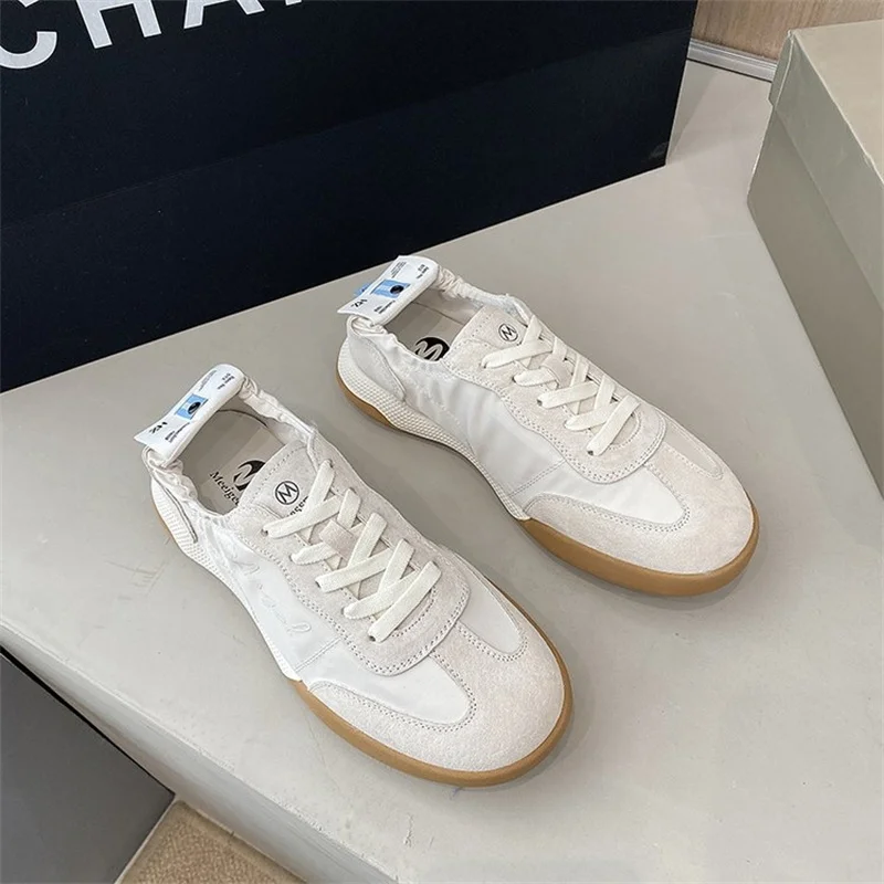 Sneakers leather flatsladies shoes on offer shoes for women 2023 ladies shoes running shoeRunning soft-soled casual women's shoe