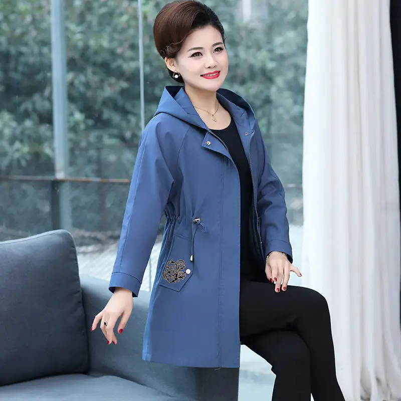

2021 spring new mother trench coat autumn slim embroidered hooded coats mid-length women's casual zipper windbreaker outwear