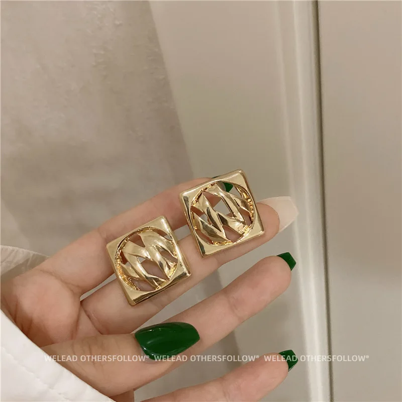 

European Brand Square Stud Earrings For Women Exaggerated Hollow Geometric Smooth Big Metal Earrings Hip Hop Party Jewelry Gift