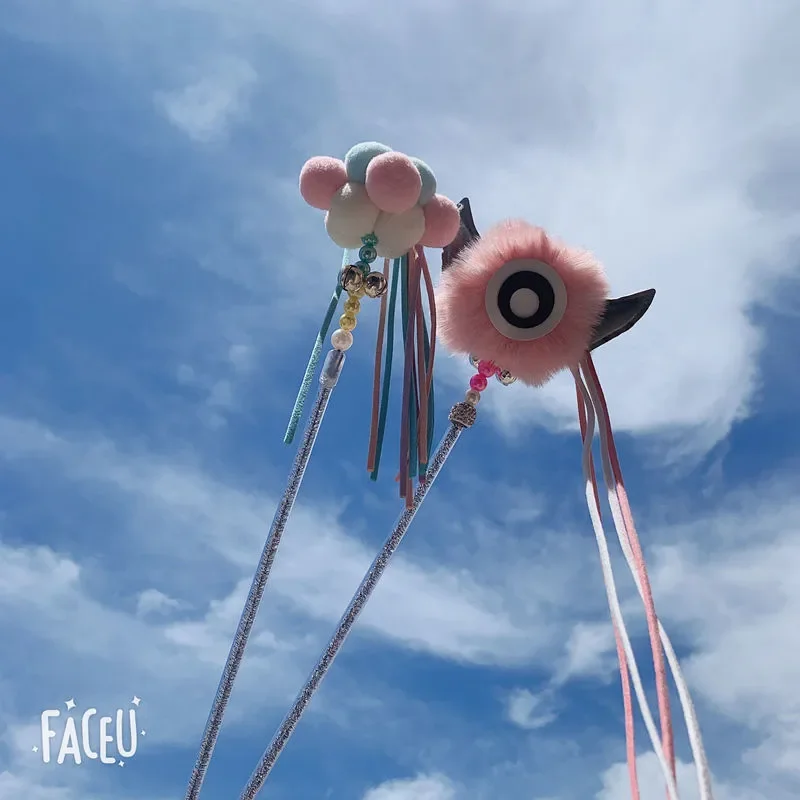 

Cat Teaser with Plush Ball Fringe Kitten Interactive Training Cat Chew Toy Teeth Grinding Playing Teaser Wand Pet Supplies