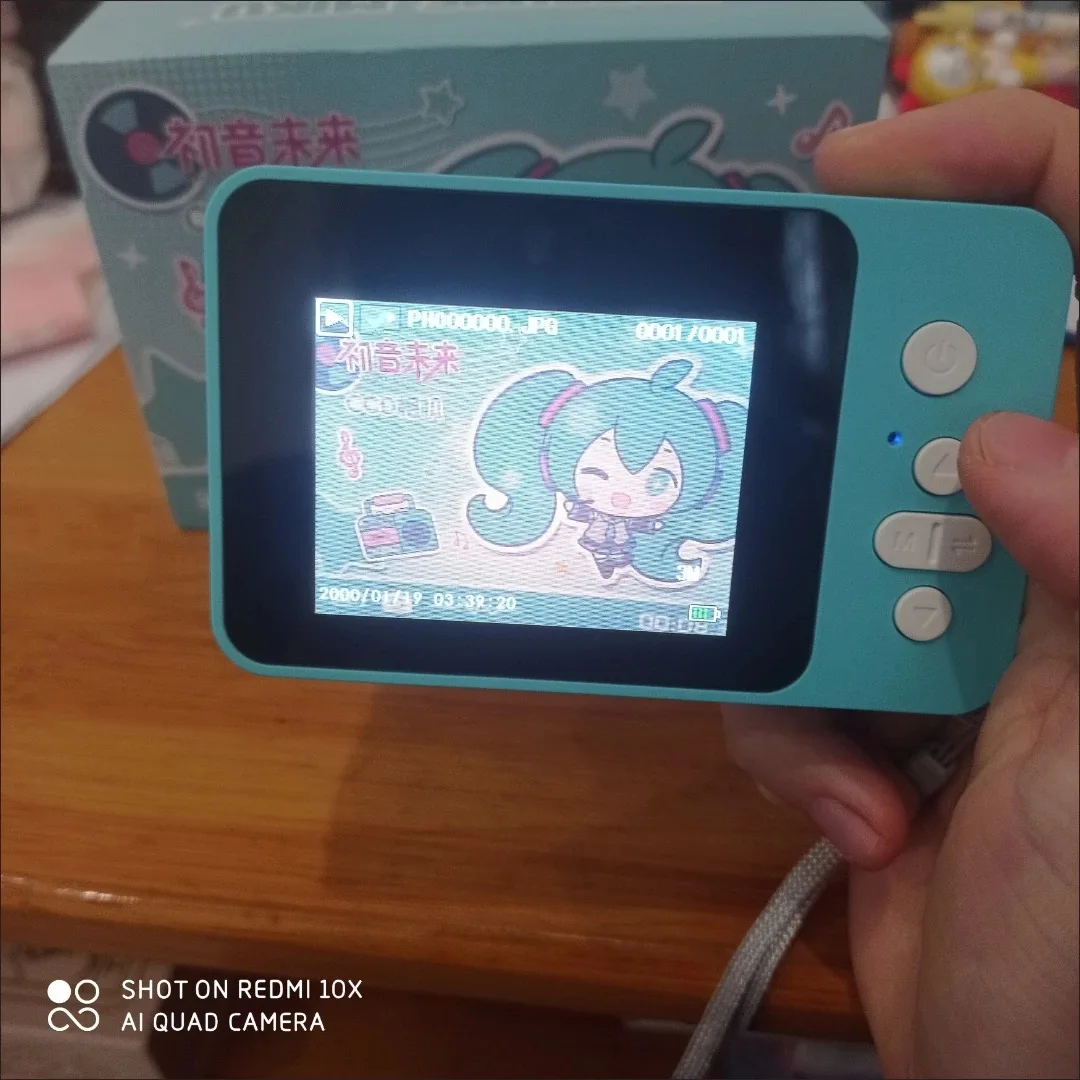 Фото Цифровая камера Hatsune Miku CCD 600 мАч, мультяшная аниме-фигурка, периферийное устройство Miku, подарки на день рождения для детей, предзаказ №3