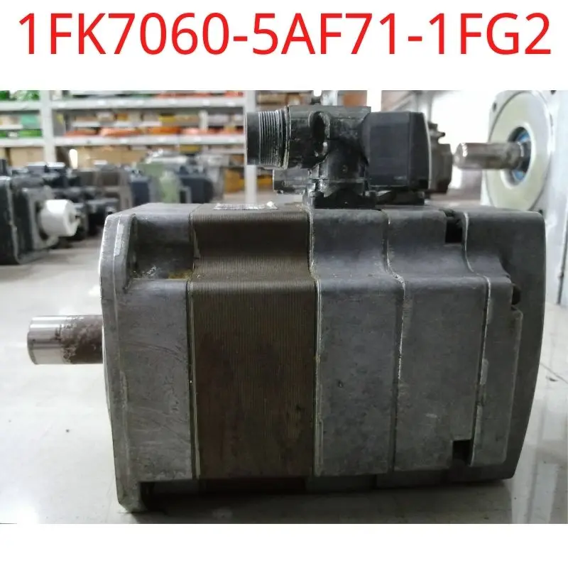 

used Siemens 1FK7060-5AF71-1FG2 SIMOTICS S synchronous servo motor 1FK7 Compact 6.0 Nm, 100K 3000 rpm, 1.48 kW test ok